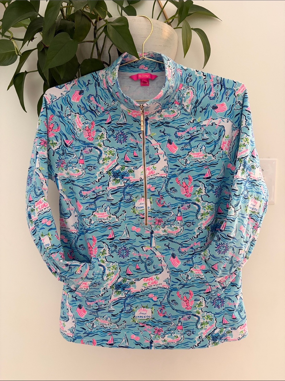 Lilly Pulitzer Lilly Loves Cape Cod Pop-Over Size Medium
